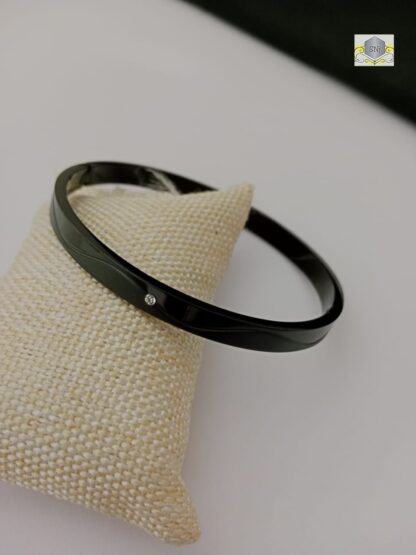 Black_Bracelet